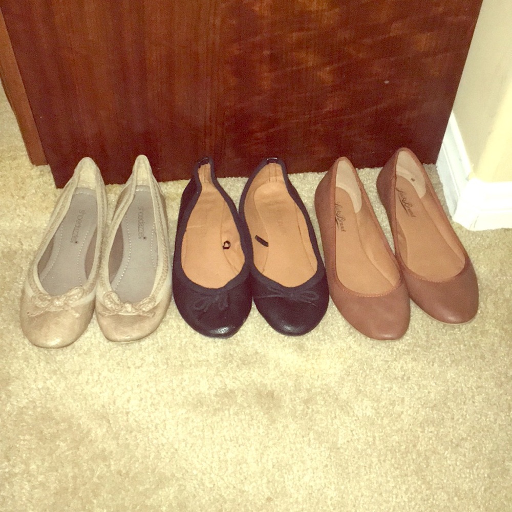 Nude black brown flats